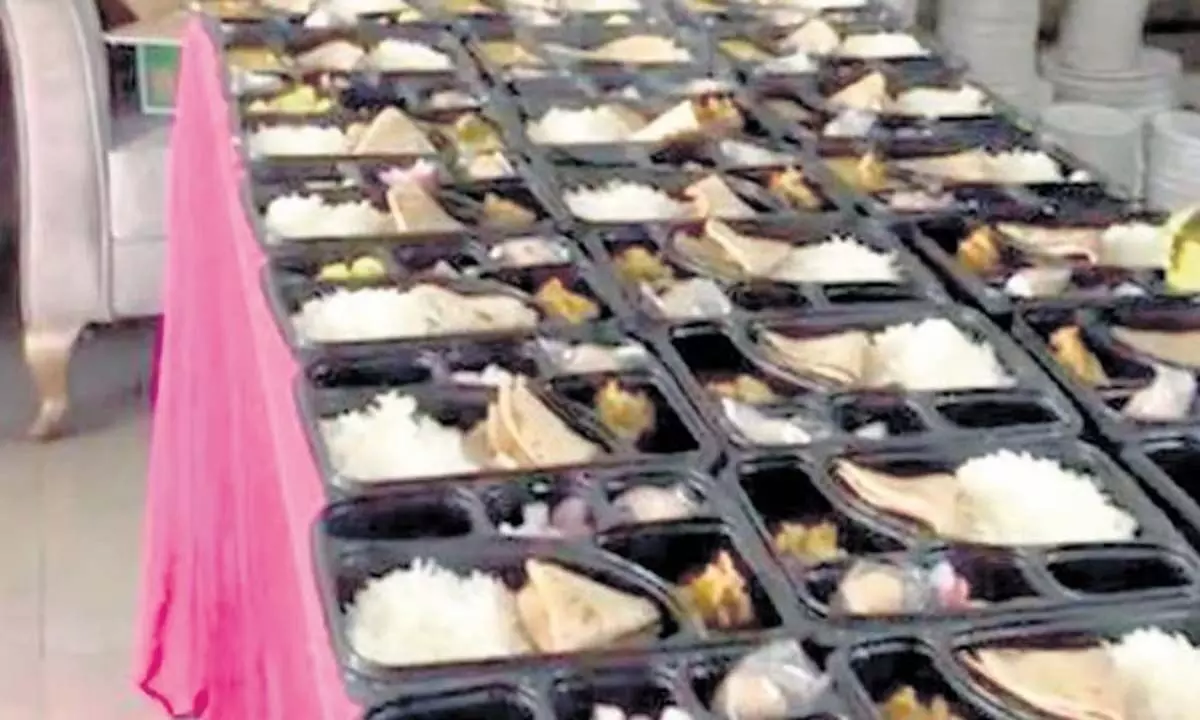 कुदुम्बश्री ने कार्यालयों में भोजन पहुंचाने के लिए लंच बेल परियोजना शुरू की