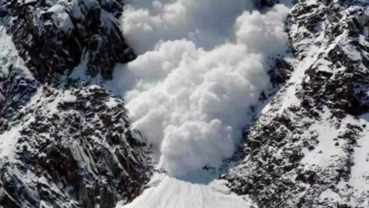 हिमाचल प्रदेश के चंबा, कुल्लू, किन्नौर और लाहुल-स्पीति में हिमस्खलन की आशंका