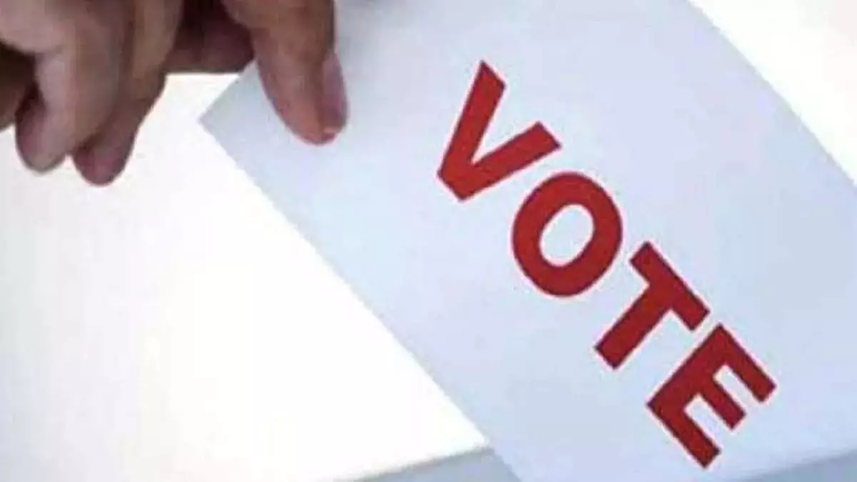 सियांग जिले में मतदान अधिकारियों के लिए प्रशिक्षण का दूसरा चरण