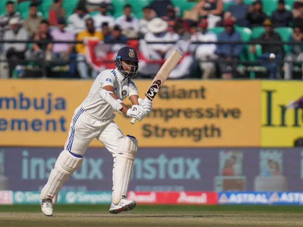 यशस्वी जयसवाल टेस्ट क्रिकेट में सबसे तेज 1000 रन बनाने वाले दूसरे भारतीय बन गए