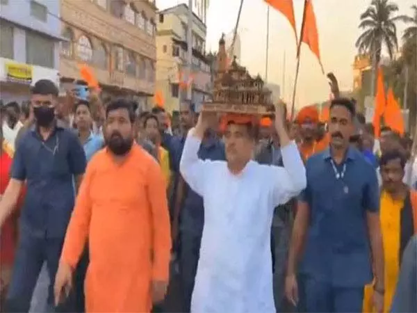 सुवेंदु अधिकारी ने राम मंदिर पर TMC विधायक की विवादास्पद टिप्पणी के खिलाफ विरोध प्रदर्शन का किया नेतृत्व