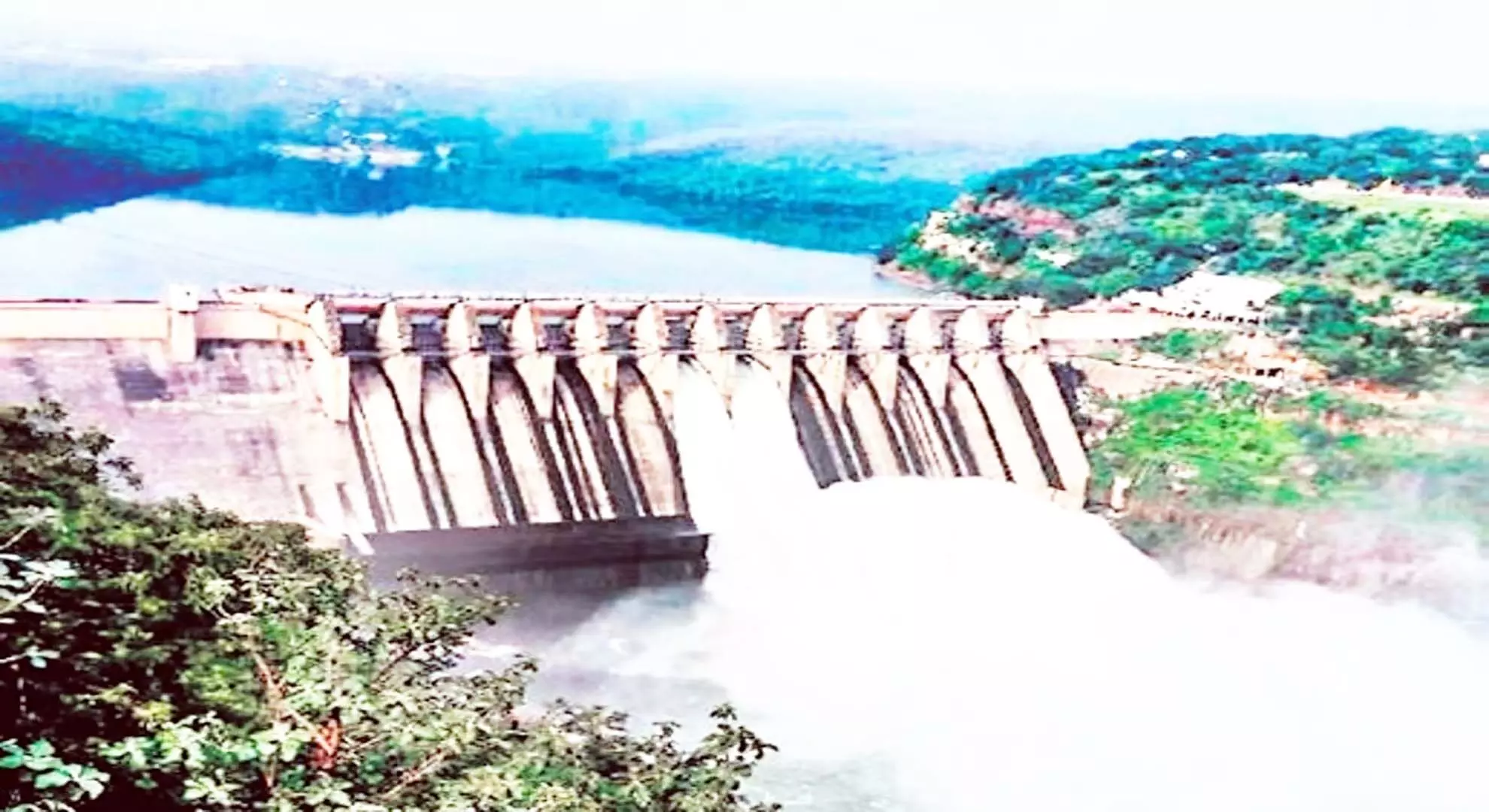 आंध्र प्रदेश को श्रीशैलम से अधिक पानी लेने से रोकें: तेलंगाना से केआरएमबी