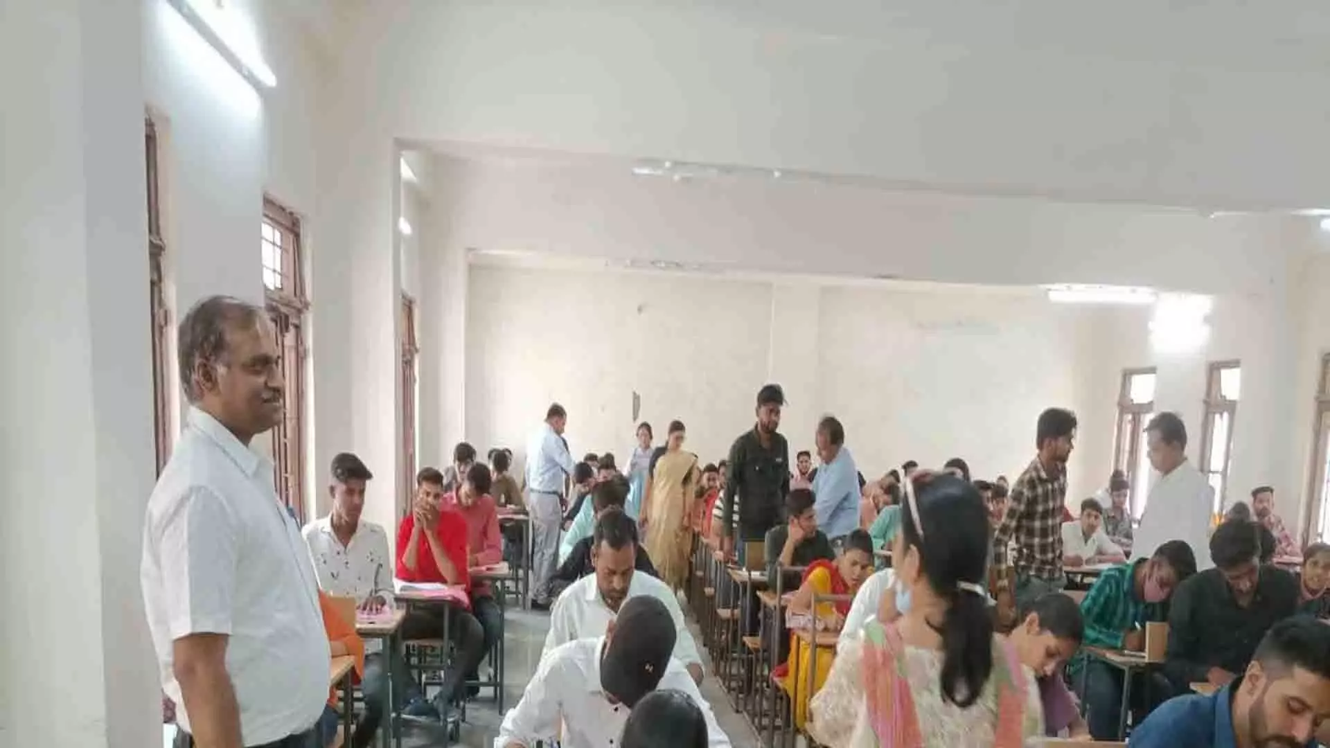 बिहार शिक्षा विभाग ने 1,205 डुप्लिकेट संविदा शिक्षकों की खोज की, सत्यापन के आदेश दिए