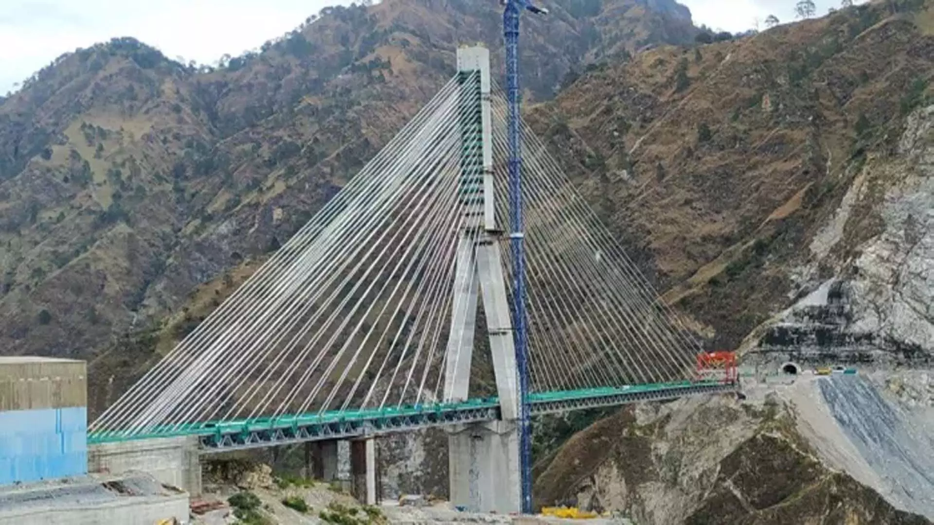 केंद्र ने जम्मू-कश्मीर सड़क, रेल परियोजनाओं के लिए 2,093 करोड़ रुपये के परिव्यय को मंजूरी दी