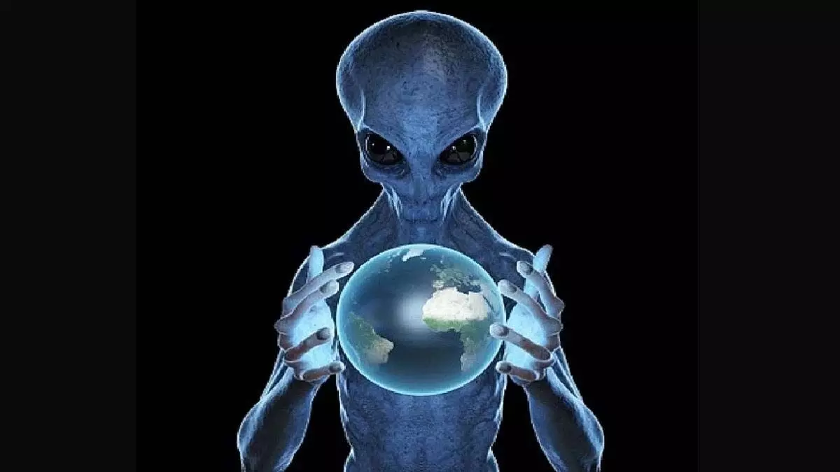 एलियंस की दुनिया अभी भी धरती के वैज्ञानिकों के लिए बनी रहस्य, पढ़ें सबसे ताजा UFO रिपोर्ट