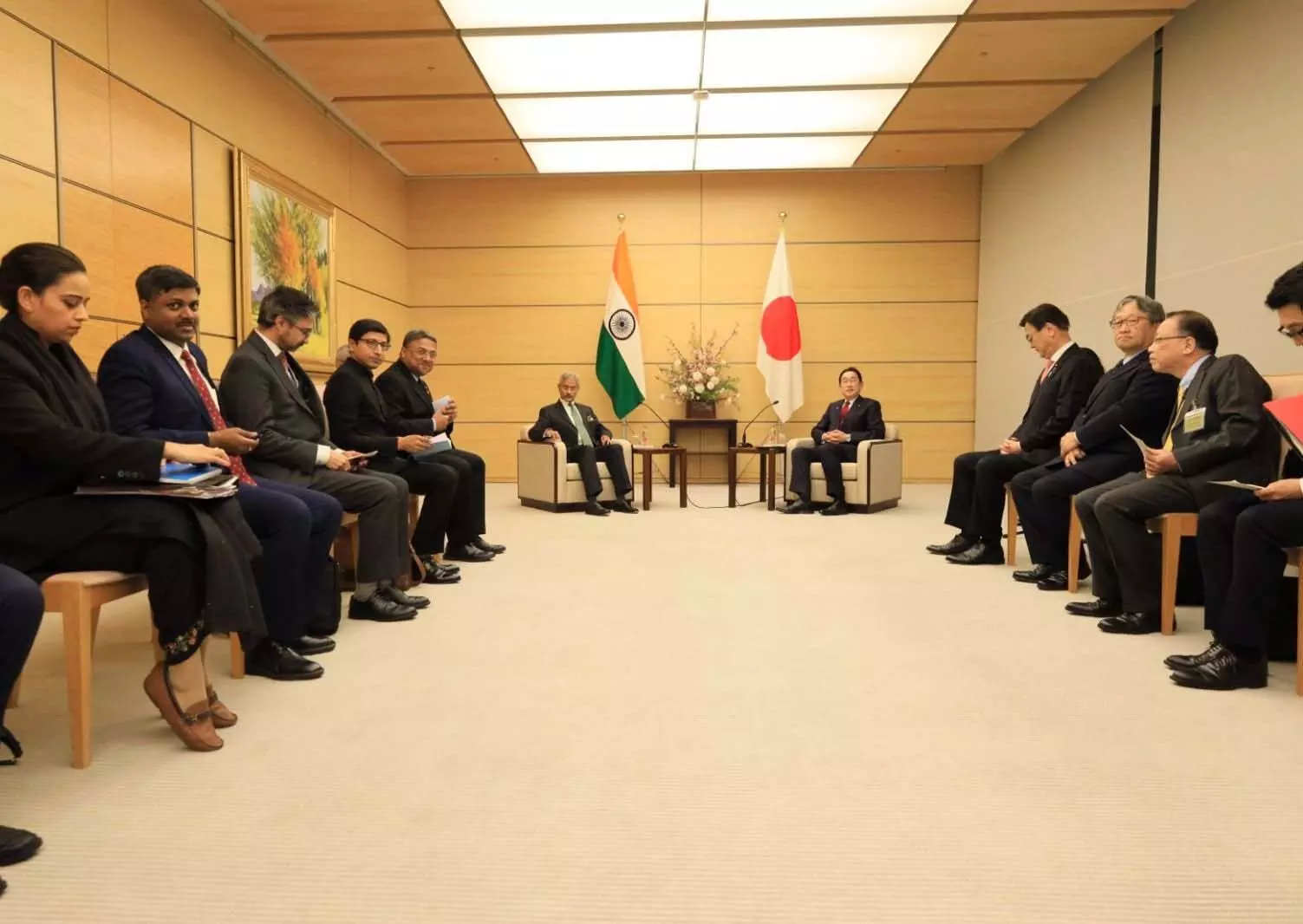 विदेश मंत्री की जापान यात्रा से द्विपक्षीय संबंधों की समीक्षा का मिला अवसर: विदेश मंत्रालय