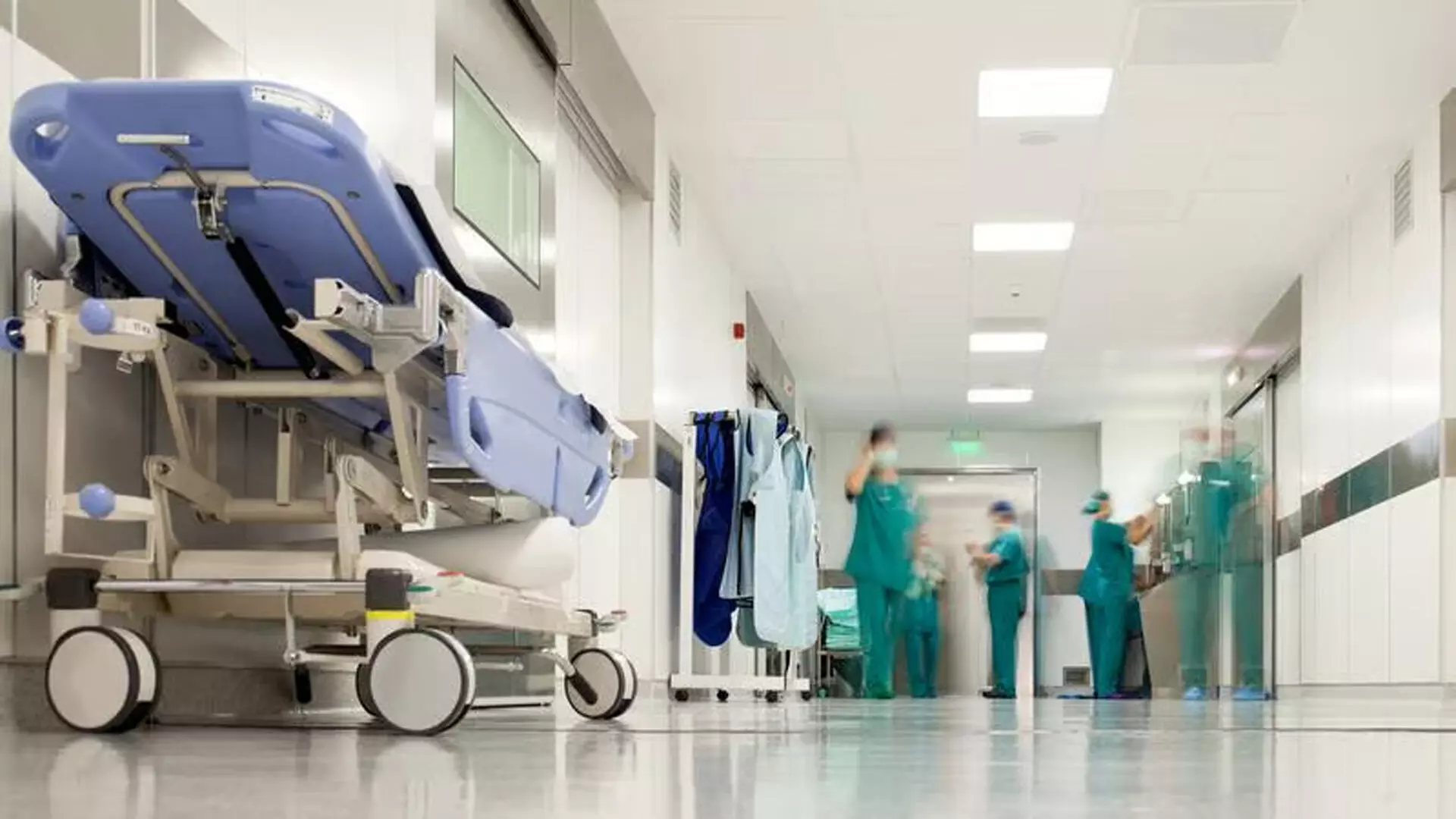 हॉस्टल में फ़ूड पॉइज़न का मामला, 76 छात्र अस्पताल में भर्ती