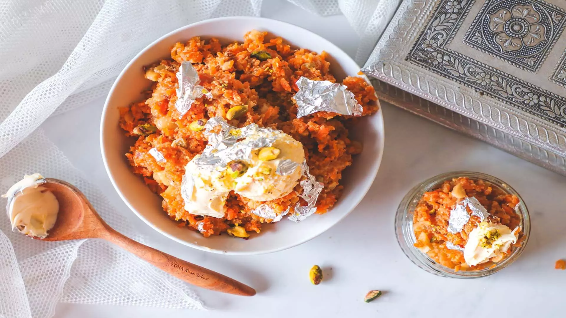 त्योहारों के लिए घर पर बनाएं खास गाजर गजरेला, रेसिपी