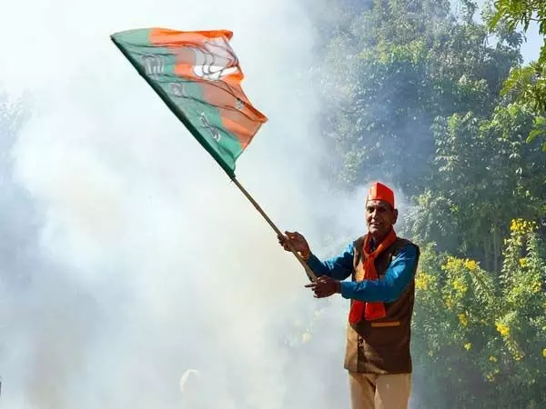 गुजरात, मध्य प्रदेश और तेलंगाना में शेष सीटों को अंतिम रूप देने के लिए भाजपा देर रात बैठक करेगी