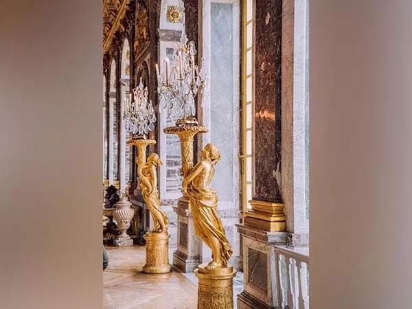 इटली में प्रदर्शनी से 13 लाख अमेरिकी डॉलर से अधिक कीमत की 49 सोने की मूर्तियां चोरी