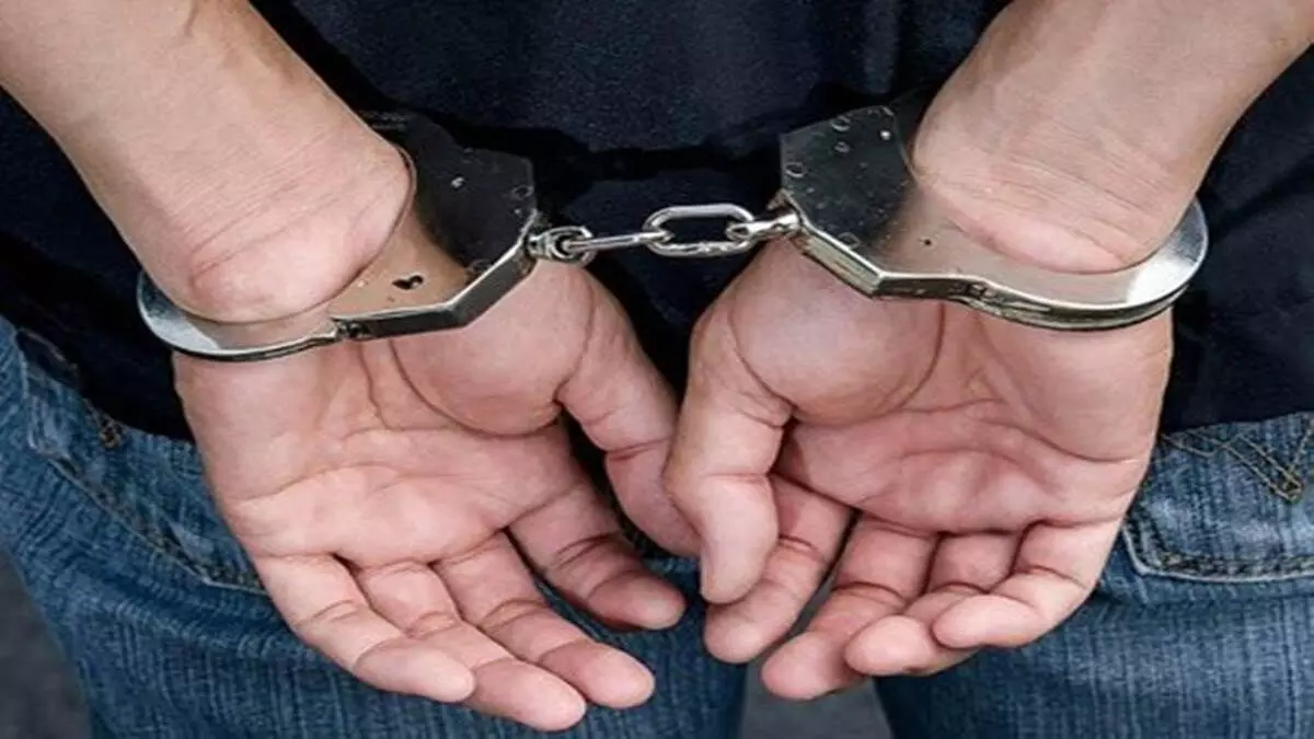 22 किलो अफीम के साथ 9 गिरफ्तार