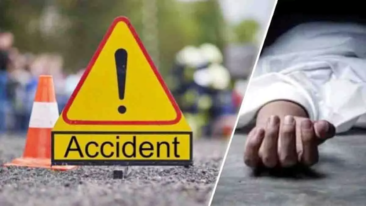Noida : अज्ञात वाहन की टक्कर से एक युवती की मौत, दो घायल