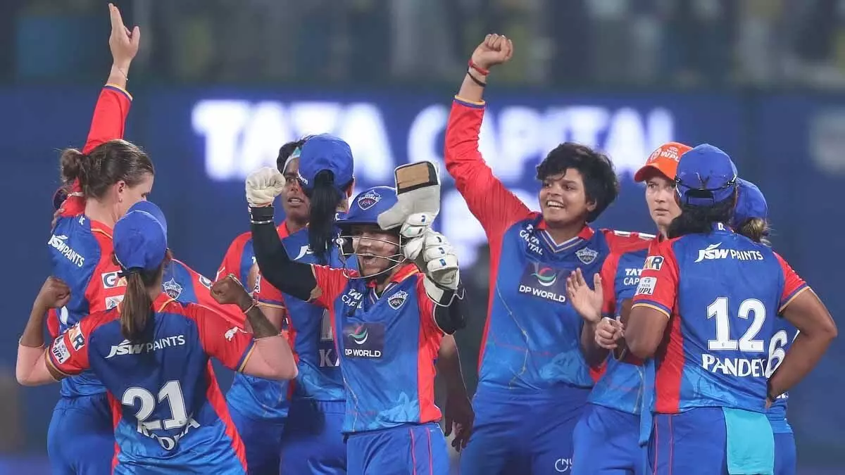 डब्ल्यूपीएल: दिल्ली कैपिटल्स ने आरसीबी को 1 रन से हराया, प्लेऑफ में पहुंची