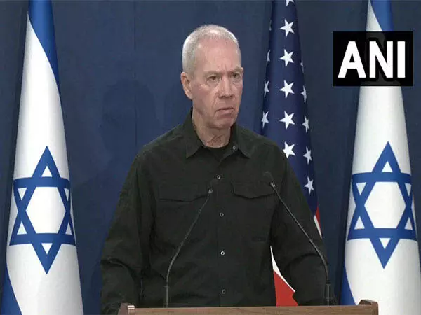 इज़राइल के रक्षा मंत्री सहायता पहुंचाने के लिए नए गाजा घाट की तैयारी कर रहे