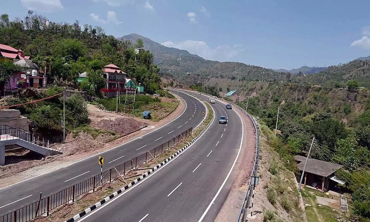 मनाली राष्ट्रीय राजमार्ग पर कीरतपुर-नेरचौक मार्ग खुला