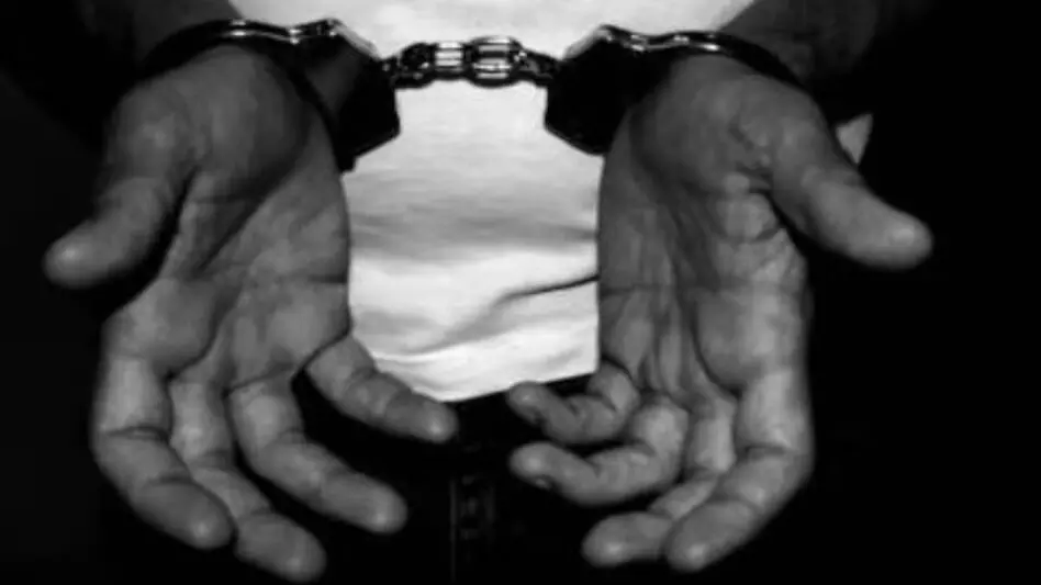 बेहिसाब नकदी रखने के आरोप में सात म्यांमारियों में से तीन को गिरफ्तार