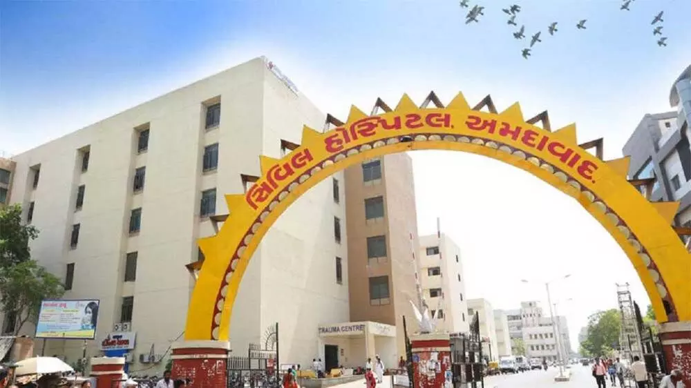 गुजरात के नौ सरकारी अस्पतालों में सर्जरी, आईसीयू समेत विभागों में इलाज बंद हो गया