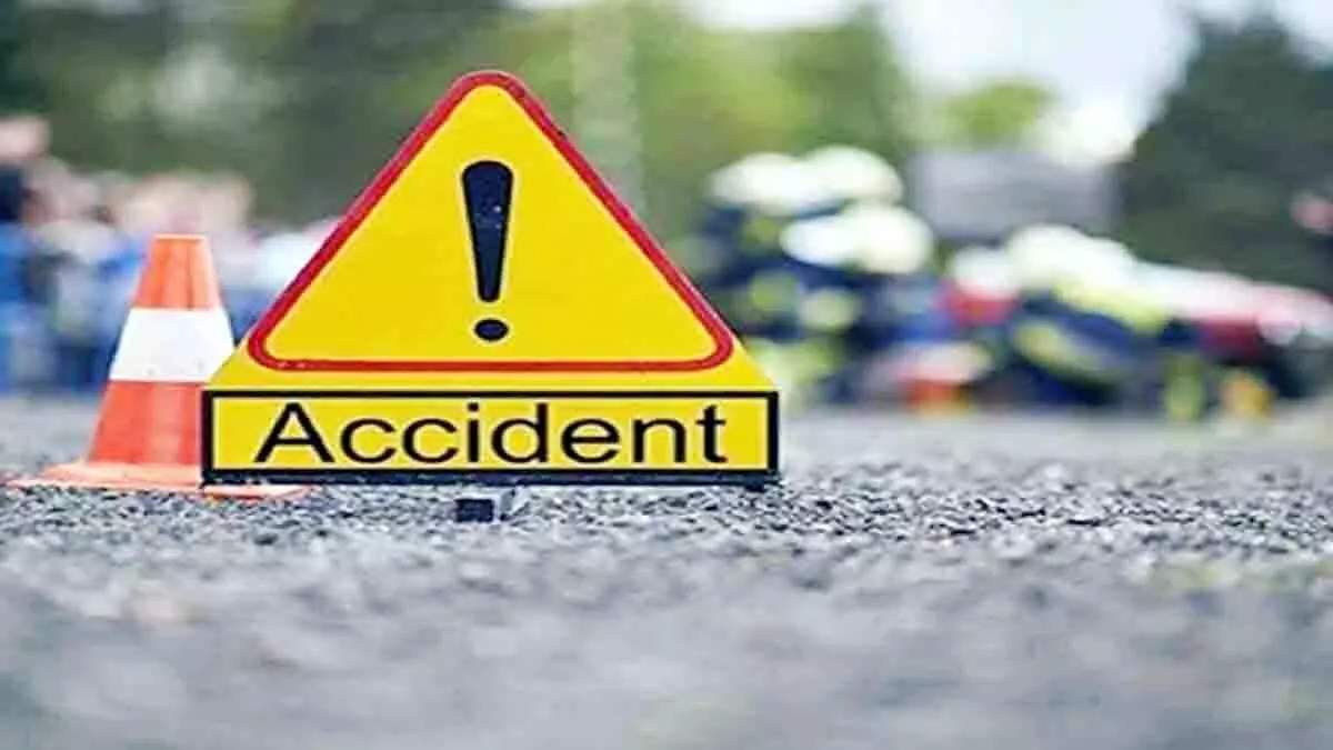 भाजपा अनुसूचित जाति मोर्चा जिलाध्यक्ष की कार दुर्घटना में मौत ,पत्नी और बच्चे घायल
