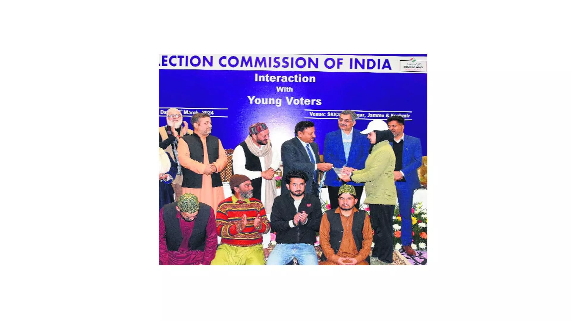 पार्टियां जम्मू-कश्मीर में विधानसभा, लोकसभा चुनाव एक साथ कराने पर जोर दे रही हैं
