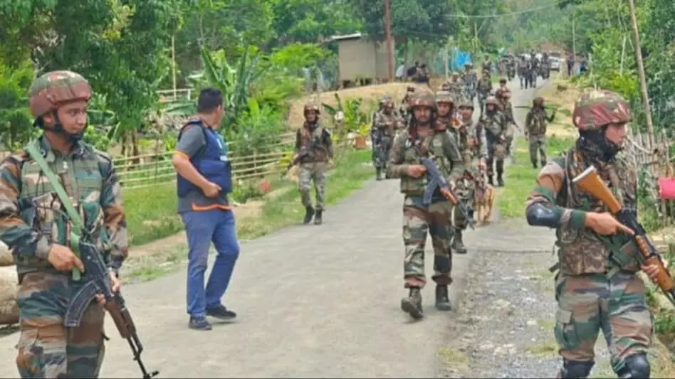 मणिपुर स्वयंभू सेना प्रमुख सहित यूएनएलएफ (पी) के 2 सदस्य गिरफ्तार