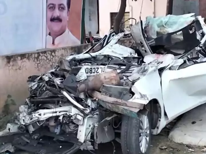 गाजीपुर में तेज रफ़्तार कार ने 15 लोगों को कुचला, 1 मौत, 6 घायल