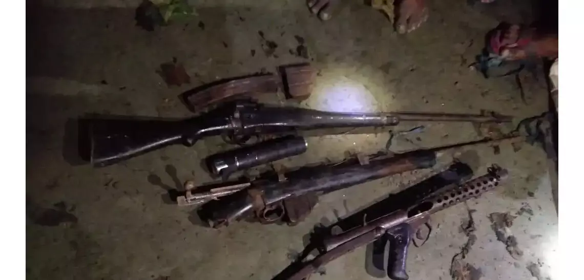 मेघालय पुलिस ने री भोई में हथियार, विस्फोटक जब्त किए