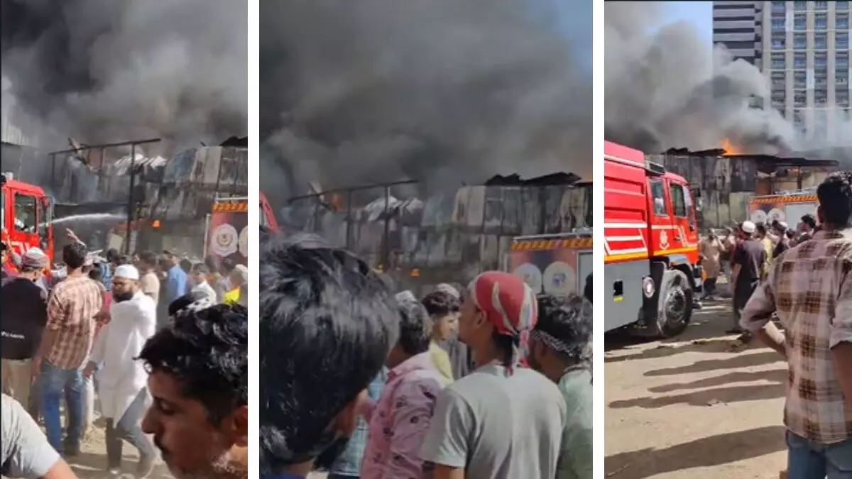 मुंबई: गोरेगांव के फर्नीचर मार्केट में भीषण आग