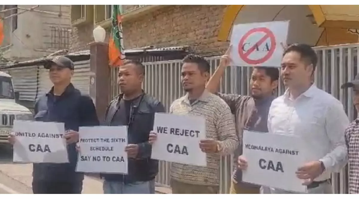 मेघालय कांग्रेस ने भाजपा कार्यालय के बाहर सीएए विरोधी प्रदर्शन किया