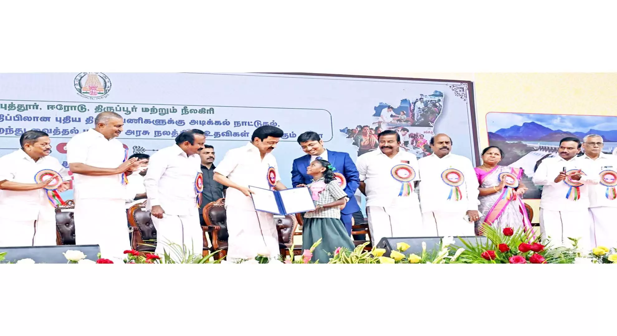 तमिलनाडु के मुख्यमंत्री ने पीएम मोदी से राज्य द्वारा अवरुद्ध की गई केंद्रीय योजनाओं की सूची मांगी