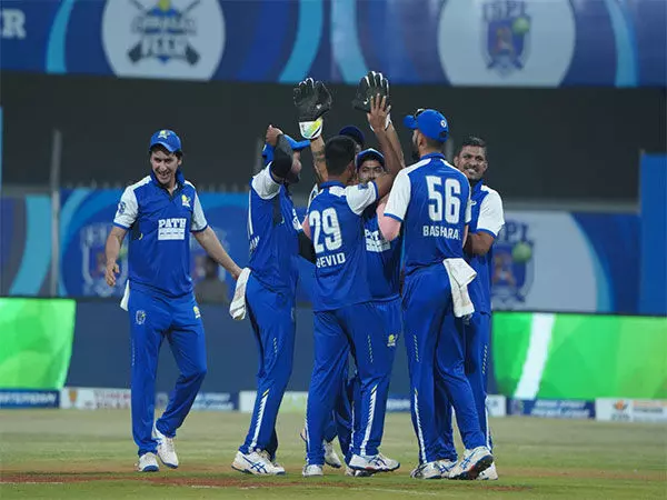 आईएसपीएल टी10 में चेन्नई सिंगम्स को हराकर फाइनल में पहुंची माझी मुंबई