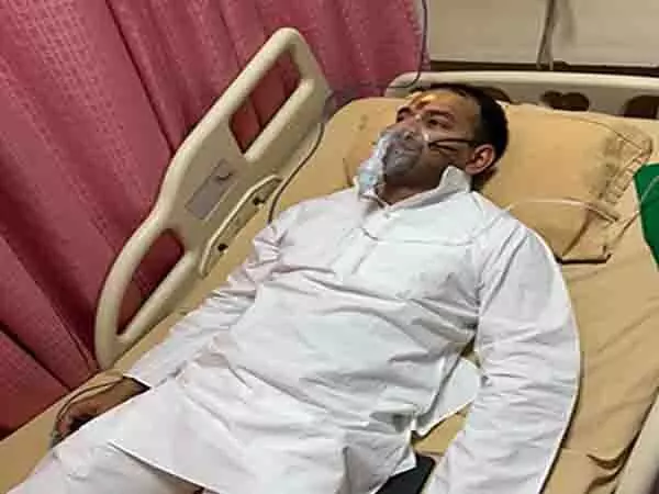राजद नेता तेज प्रताप यादव अस्पताल में भर्ती