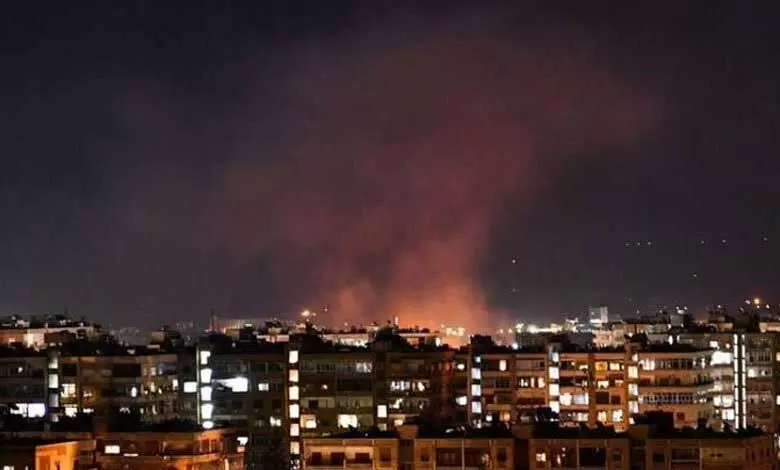 इज़रायल ने सीरिया की राजधानी में हथियार डिपो पर किया हमला