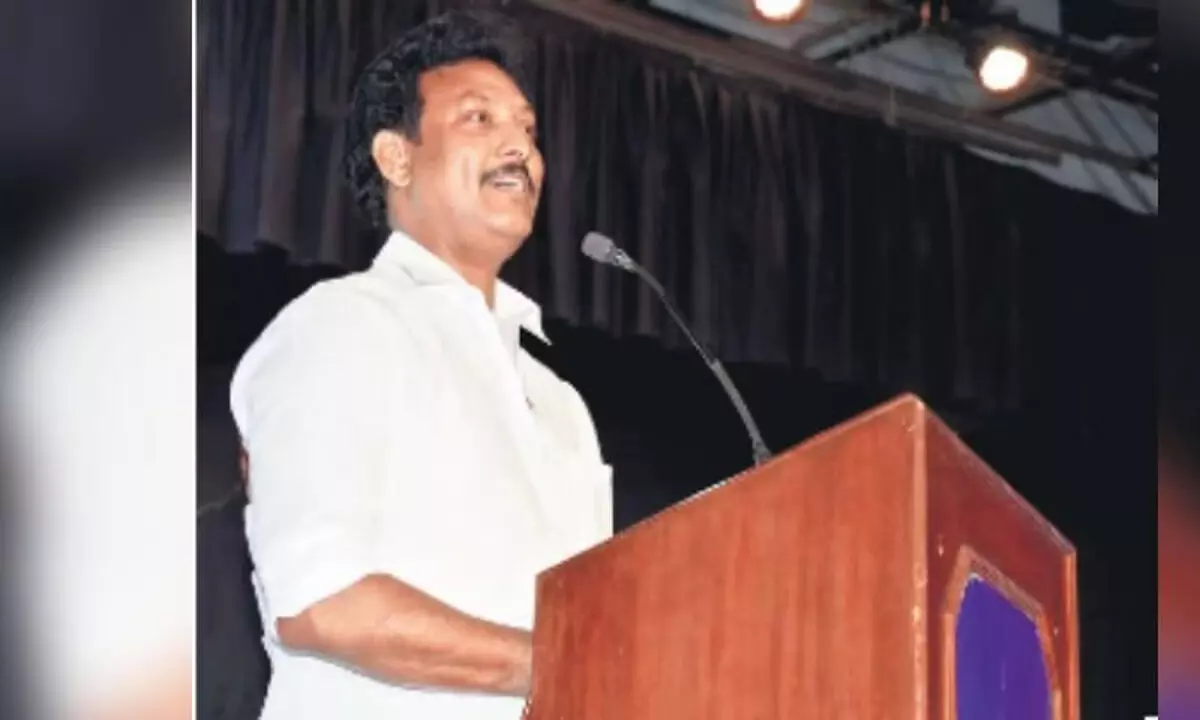 केंद्र तमिलनाडु को धन जारी करने के लिए पीएम श्री को अपनाने के लिए प्रेरित कर रहा है: मंत्री अनबिल महेश