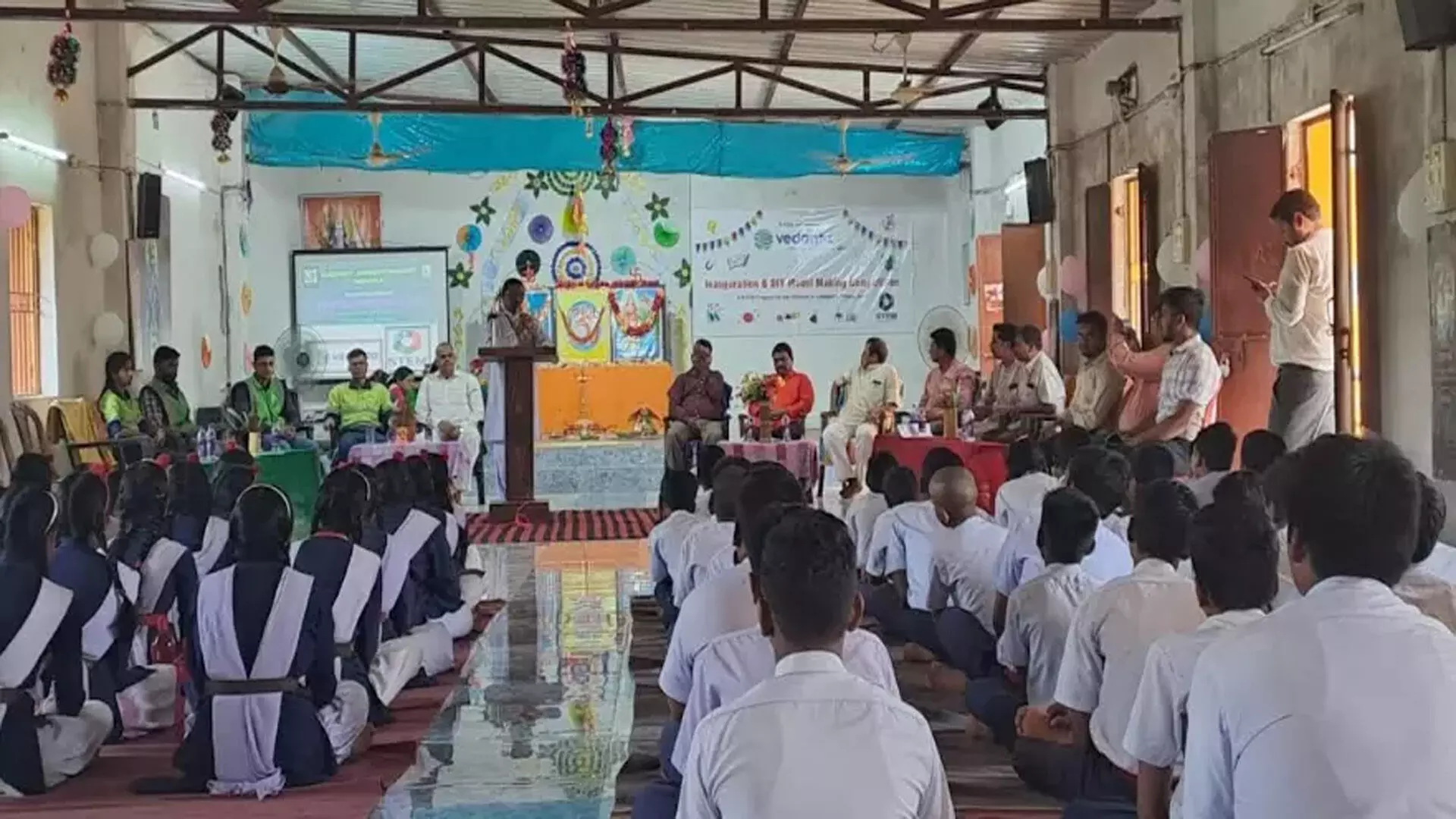 STEM शिक्षा, ओडिशा के आदिवासी भीतरी इलाकों में मिनी साइंस सेंटर खोला गया