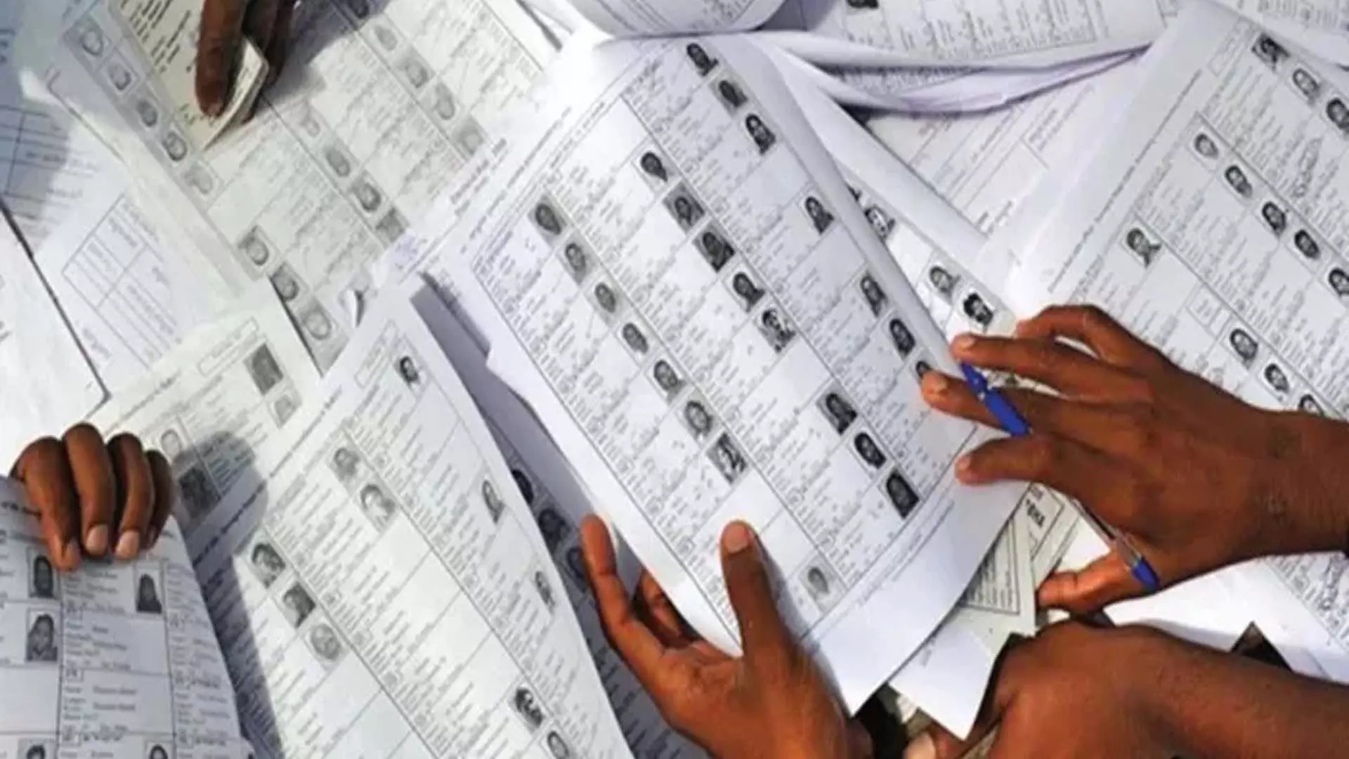डीईओ बारामूला ने लोकसभा चुनाव 2024 की तैयारी का नेतृत्व किया