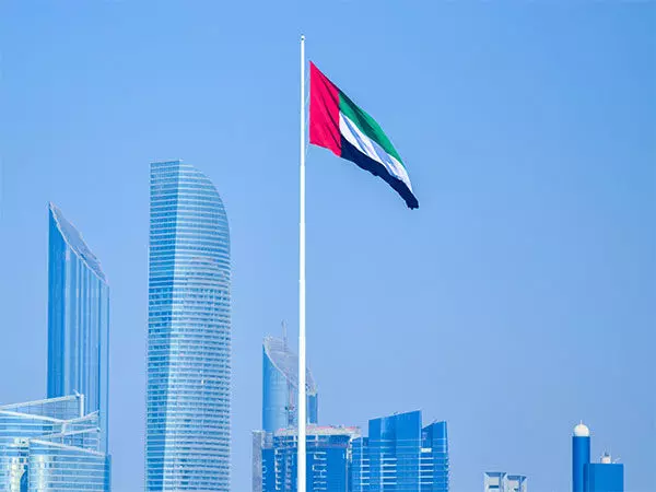 यूएई: विदेश मंत्री अब्दुल्ला बिन जायद ने कतर के प्रधानमंत्री, विदेश मंत्री से मुलाकात की