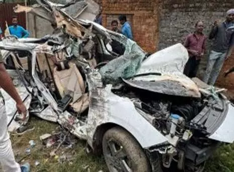 जमशेदपुर के पास ट्रक से टकराई कार, चार की मौत