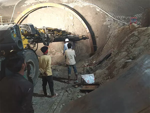दीमापुर-कोहिमा नई रेल परियोजना में सबसे लंबी सुरंग पर काम शुरू
