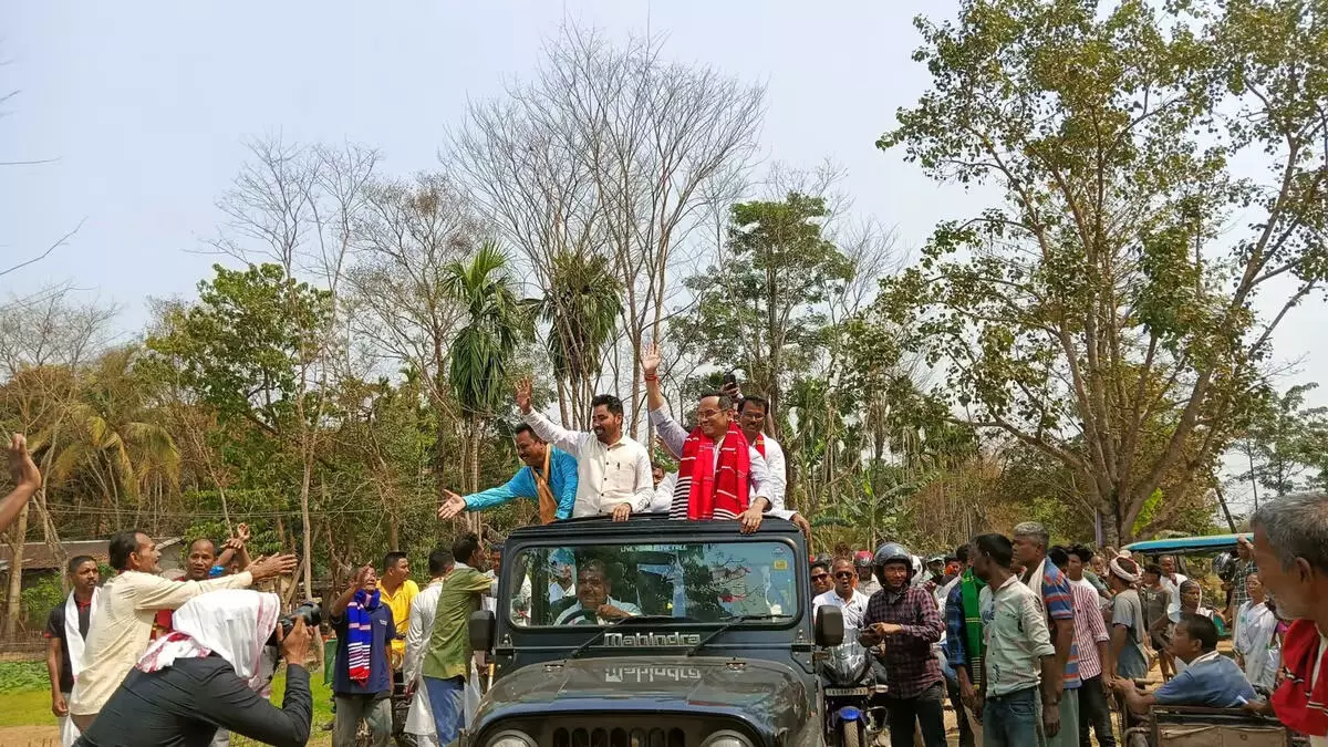 एपीडीसीएल कर्मचारी नंदा हजारिका को किया गिरफ्तार