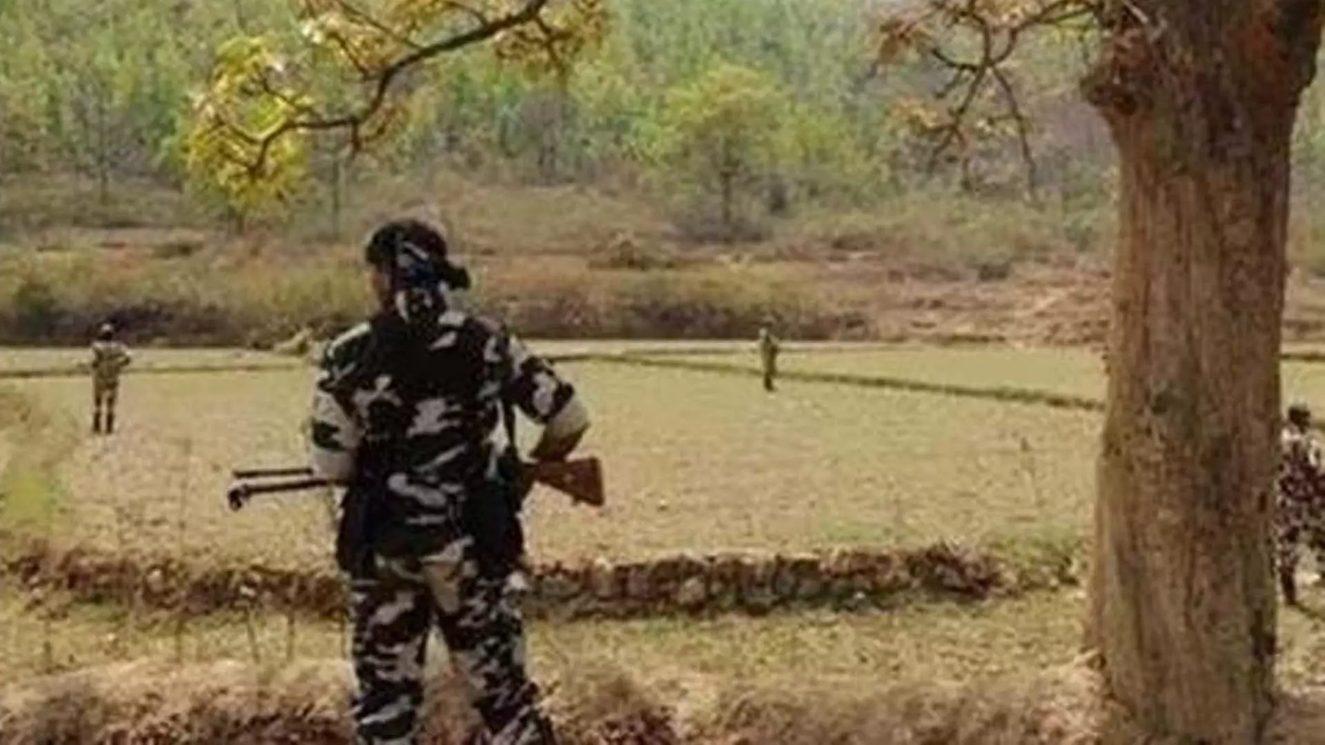 गढ़चिरौली में सुरक्षा बलों के साथ मुठभेड़ में 4 संदिग्ध माओवादी मारे गए