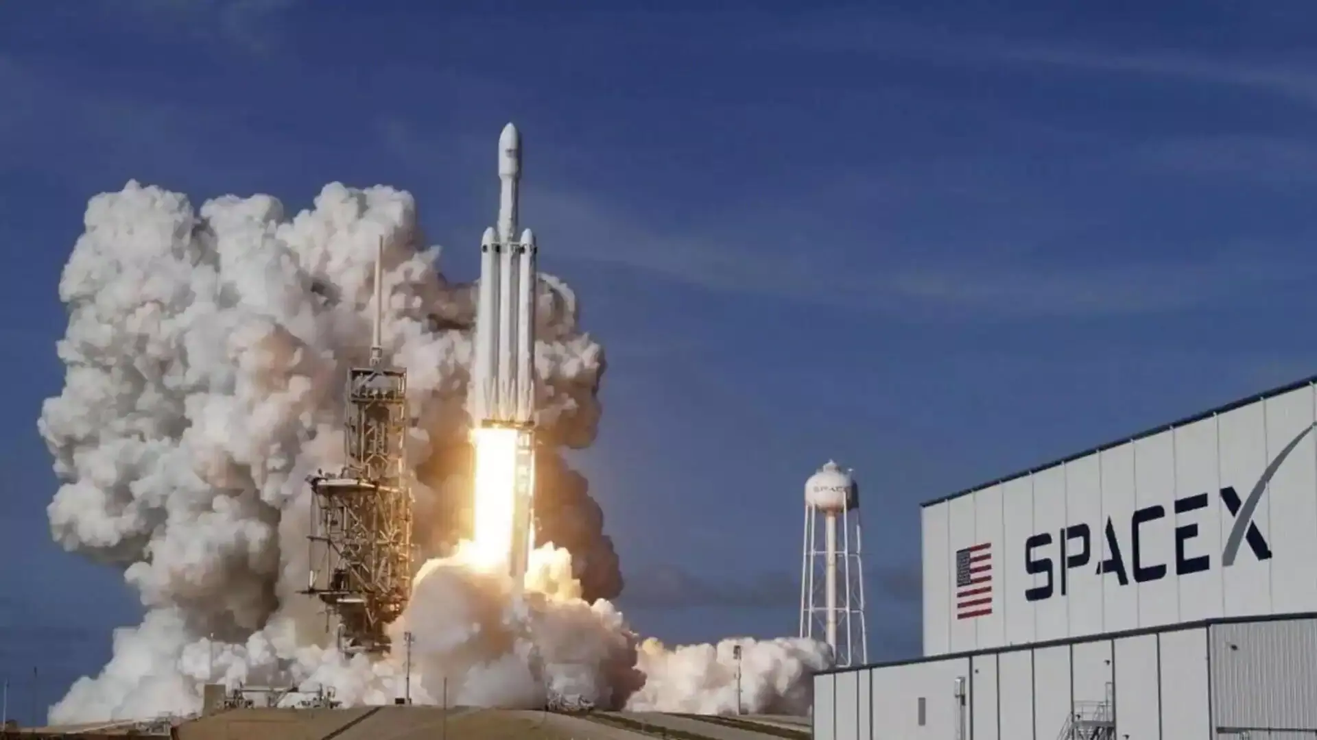 स्‍पेसएक्‍स ने 22 स्‍टारलिंक सैटेलाइट्स का नया बैच किया लॉन्‍च