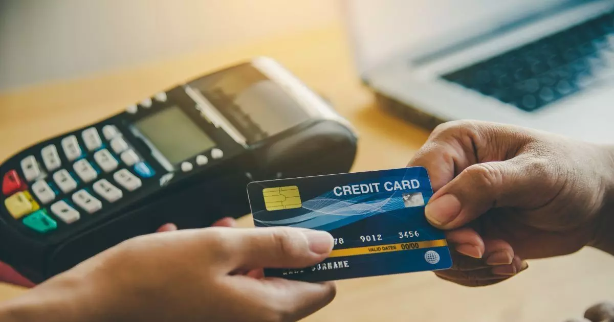 एनसीआर नॉएडा में क्रेडिट कार्ड का इस्तेमाल करने वाले सात गुना बढ़े