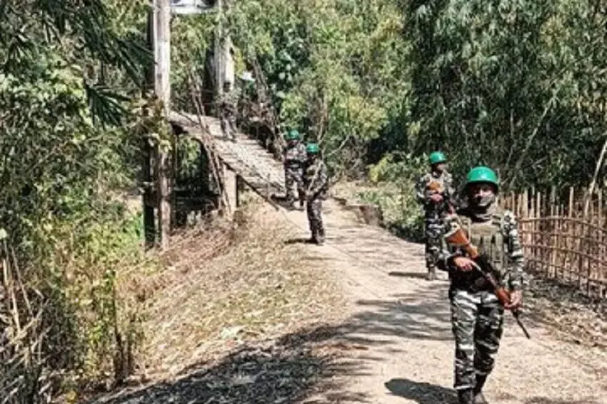 कांगपोकपी जिले में जनता को किसी भी प्रकार का हथियार ले जाने पर रोक लगा दी गई