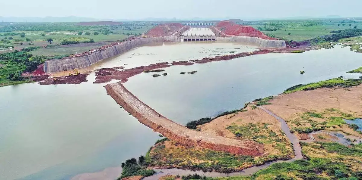 सिंचाई अधिकारियों ने एनडीएसए टीम को सुंडीला डिजाइन की खामियों के बारे में बताया