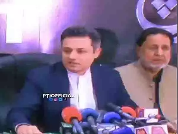 हम्माद अज़हर ने पंजाब के पार्टी अध्यक्ष, महासचिव पद से इस्तीफा दे दिया