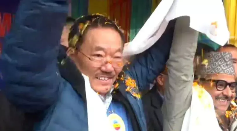 सिक्किम क्रांतिकारी मोर्चा के पूर्व नेता एमके शर्मा एसडीएफ में शामिल