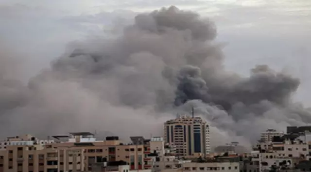 गाजा में फिलिस्तीनी मृतकों की संख्या बढ़कर 31,923 हुई: मंत्रालय
