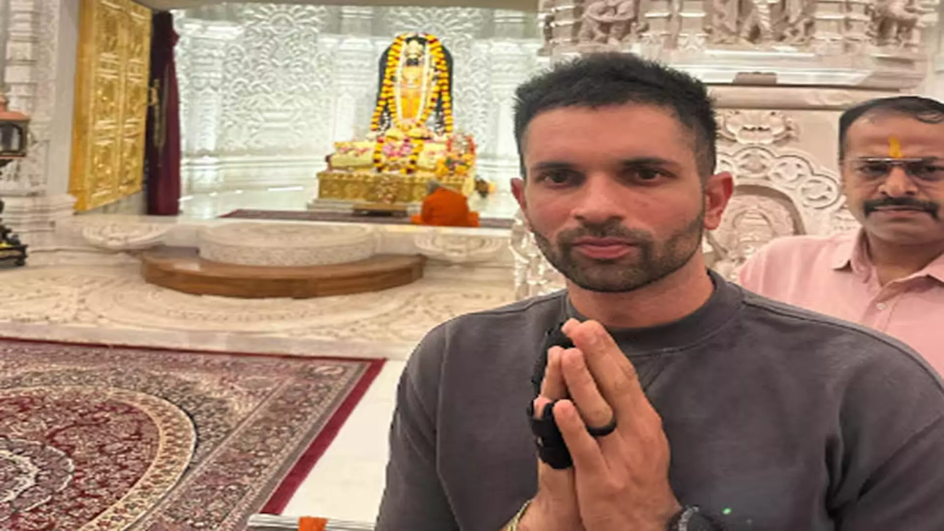 केशव महाराज ने आईपीएल 2024 से पहले अयोध्या में राम मंदिर का दौरा किया