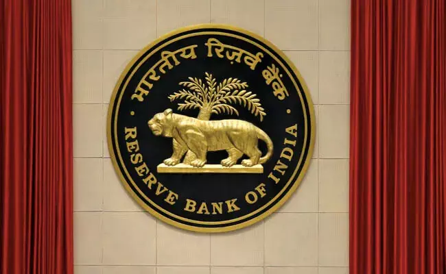 RBI का बड़ा एक्शन,  इन 5 बैंकों पर लगाया भारी जुर्माना