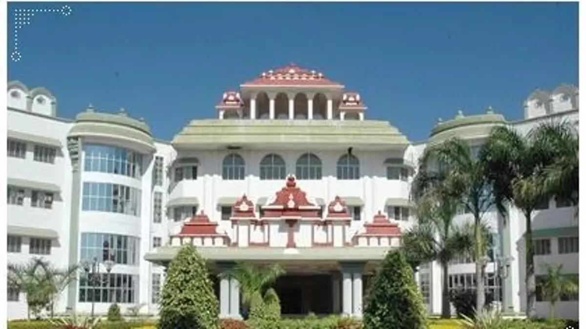 मद्रास उच्च न्यायालय ने रेड सैंड बोआ की तस्करी के आरोप में गिरफ्तार चार लोगों को जमानत दे दी